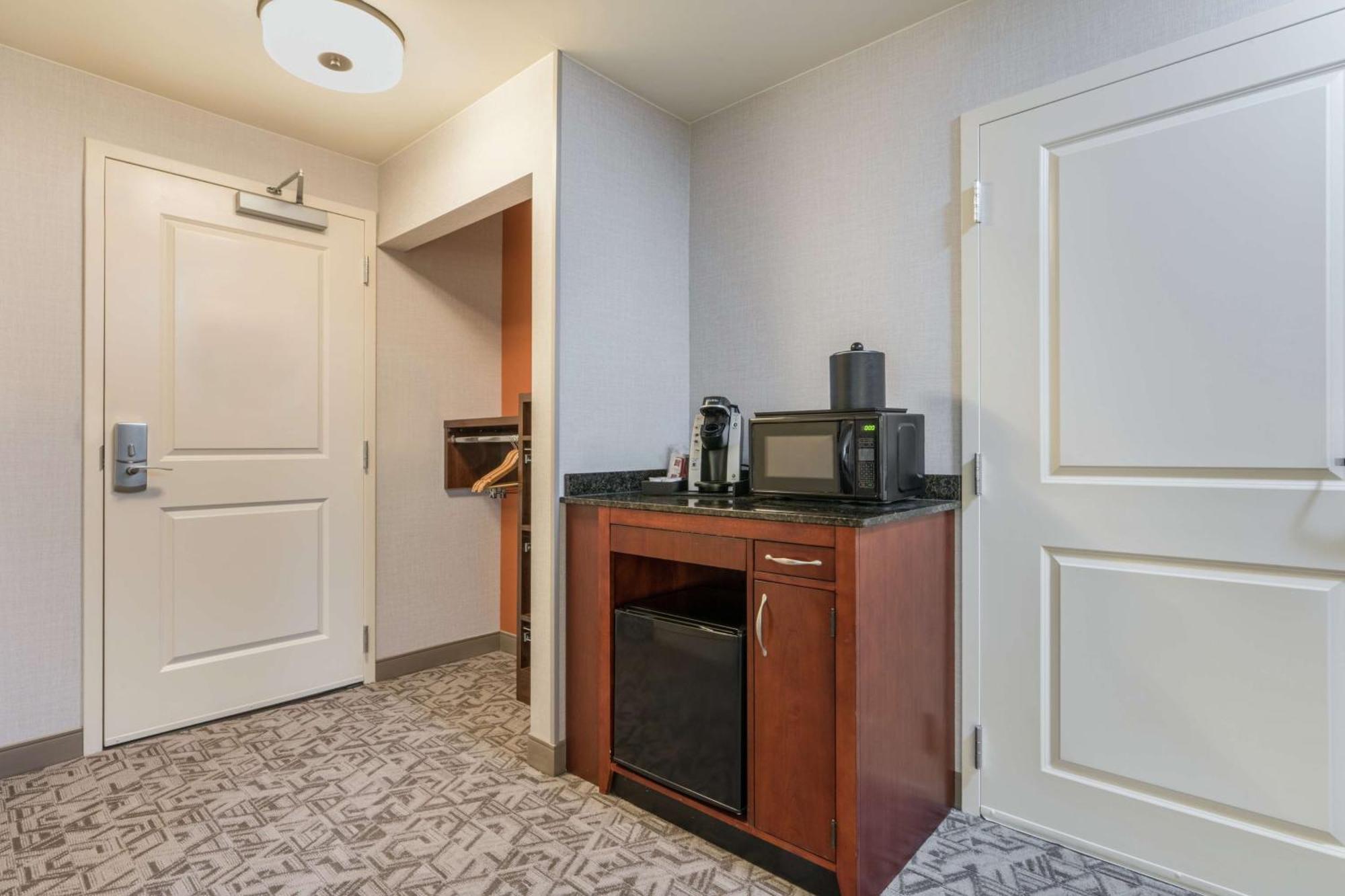 Hilton Garden Inn Blacksburg University Esterno foto