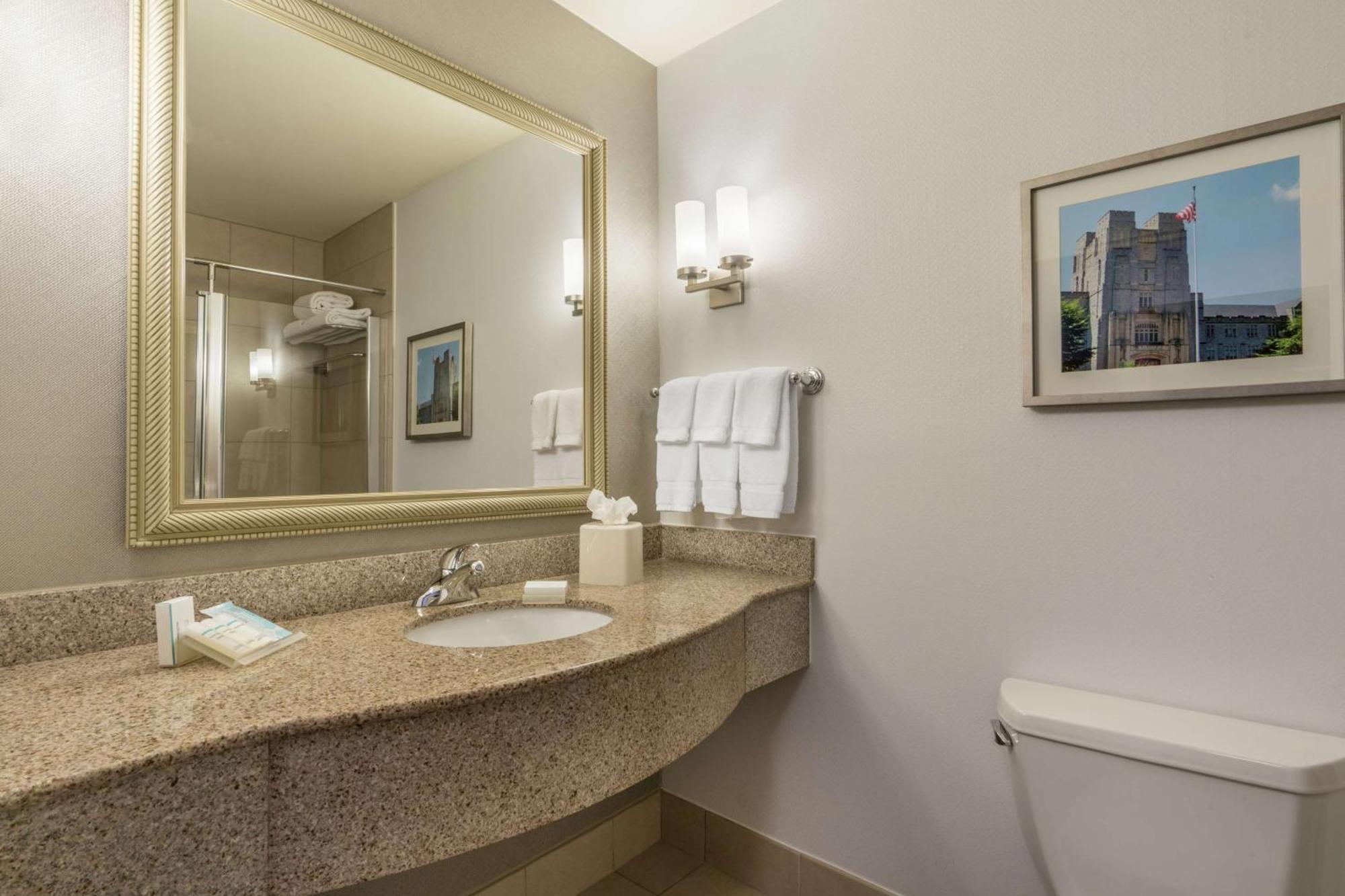 Hilton Garden Inn Blacksburg University Esterno foto